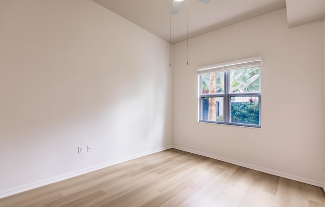 3 beds, 2 baths, 1,355 sqft, $3,995