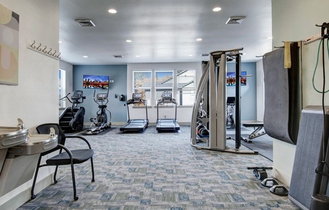 Fitness Center | Apartments in Tualatin OR | River Ridge