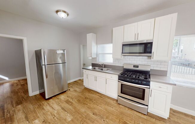 1 bed, 1 bath, 525 sqft, $1,604, Unit 1218 ½