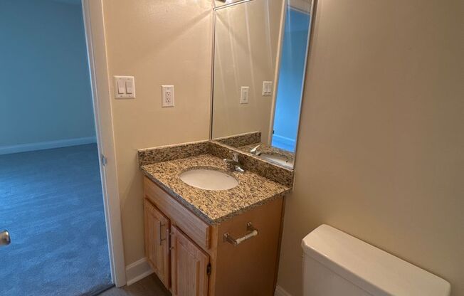 3 beds, 2 baths, 1,152 sqft, $2,300, Unit 14209 #301