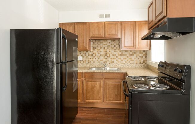 2 beds, 1.5 baths, 800 sqft, $1,340, Unit 4629-04