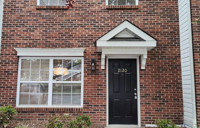 Move in ready Townhome in Morrison Place!
