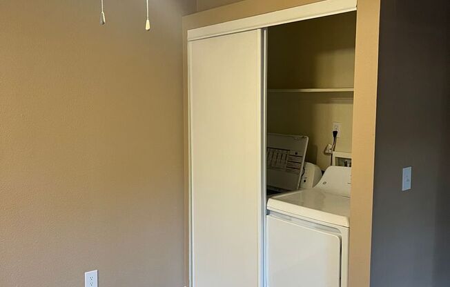 1 bed, 1 bath, 650 sqft, $1,495, Unit 160