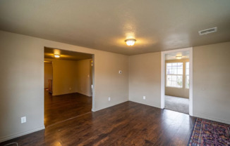 2 beds, 1 bath, $1,050