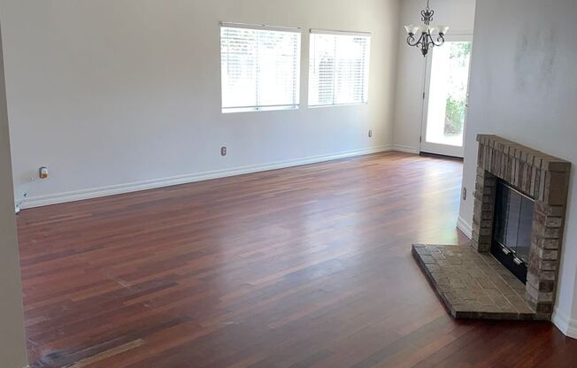 Charming 4 Bedroom Home For Rent
