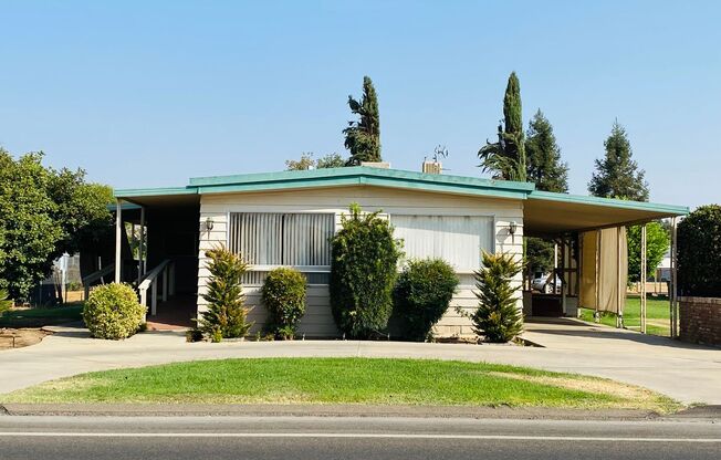 $1,650 Alluvial & Armstrong, 2 Bedroom + office - Alluvial Ave, Clovis