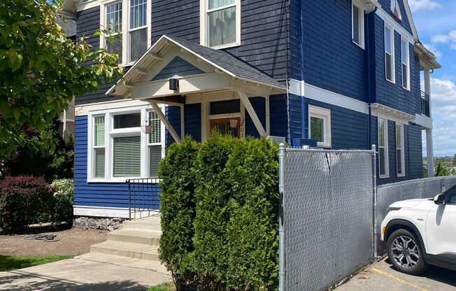 Studio, 1 bath, $850, Unit 02