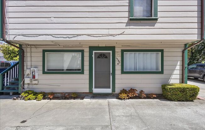1530 Stanton St. #A - 2 bedroom | 1 bath | Lower unit