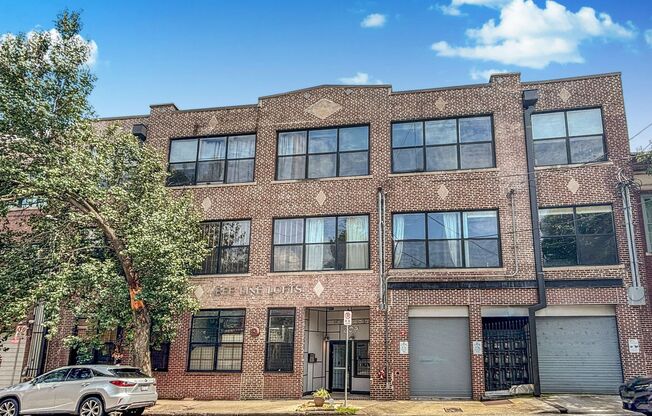 1 BD/ 1 BA Condo near Mercedes Benz Stadium!