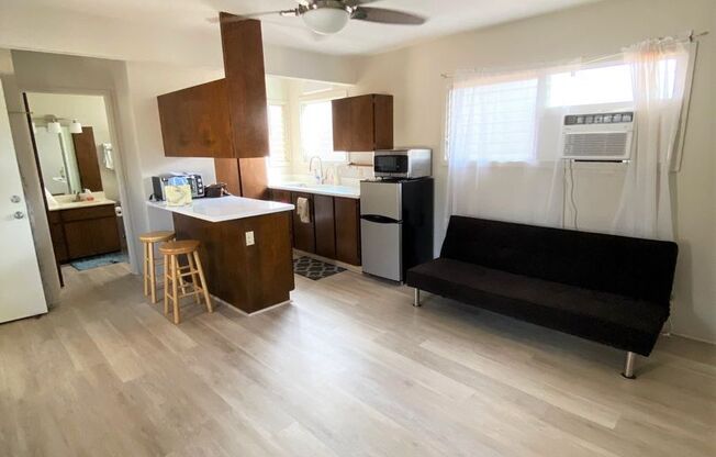 Recently renovated 1 bedroom in Hawaii Kai
