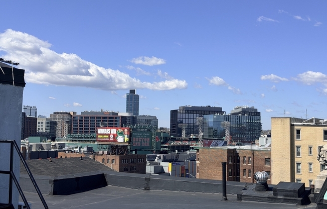 2 beds, 1 bath, 628 sqft, $3,600, Unit 72