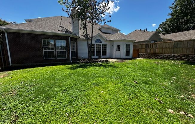 5 Bedroom 4 Bath Community Pool