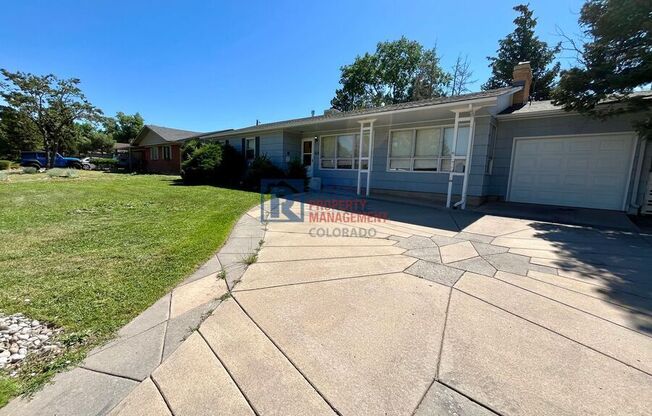 919 PANORAMA DR