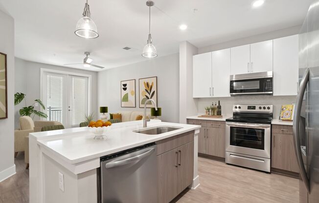 1 bed, 1 bath, 773 sqft, $1,365, Unit 1-315