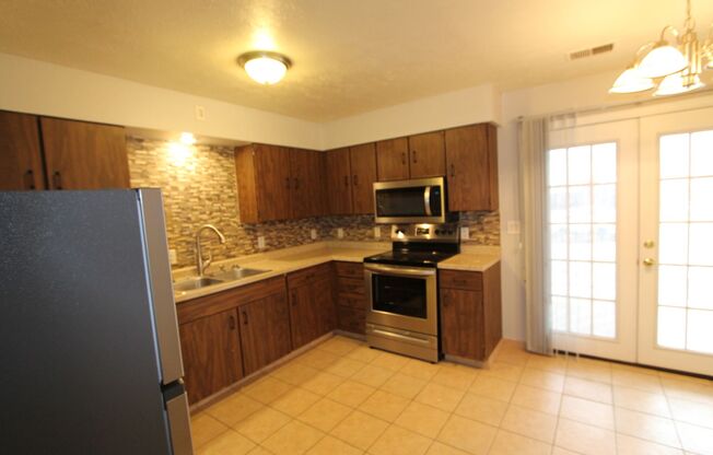 2 beds, 1 bath, 875 sqft, $1,075, Unit 10719-9