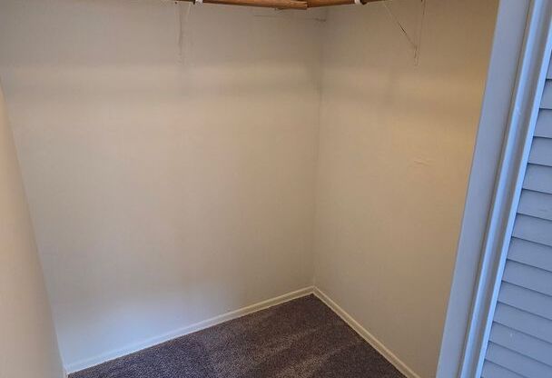 1 bed, 1 bath, 700 sqft, $1,770, Unit 426