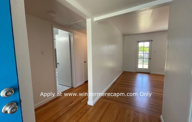 Fabulous Hollywood Park home 2BDRM 2BATH + Bonus/Office Room
