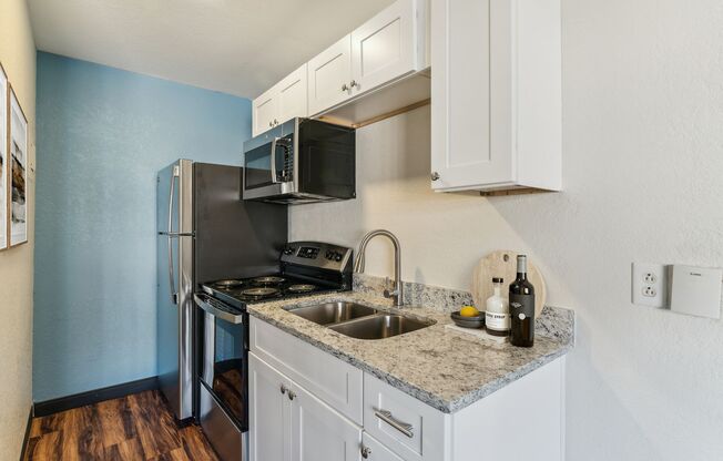 1 bed, 1 bath, $999