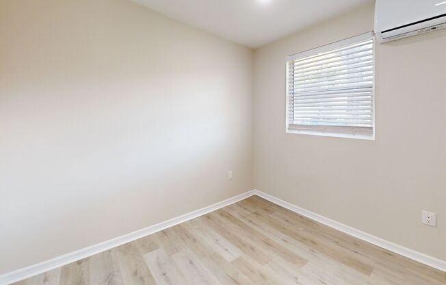 2 beds, 1 bath, 624 sqft, $1,499, Unit Ren905.5