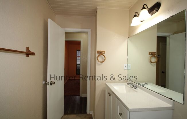 3 beds, 2 baths, $1,495