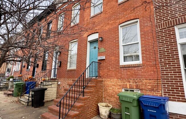 Charming 2 Bedroom/2 Bathroom Townhome in Canton, MD!