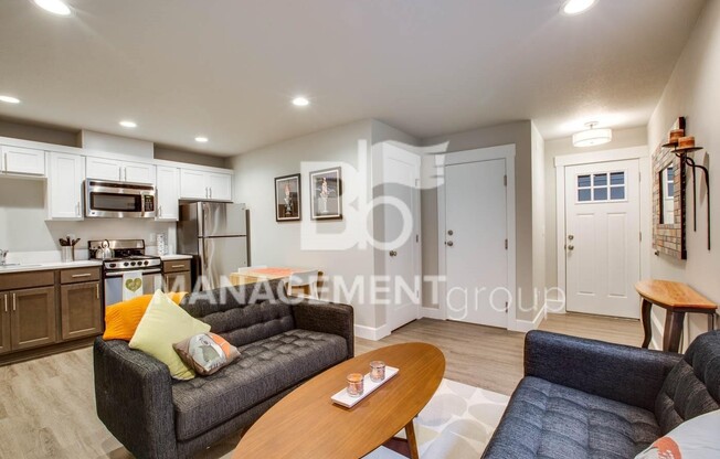 Close-in Modern ADU. Great Location. Close to Shopping. Easy Downtown Commute!