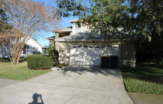 Amazing 3/2.5 in Kensington neighborhood! Minutes from the beaches!