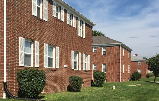 1 bed, 1 bath, 480 sqft, $764, Unit 4442-02