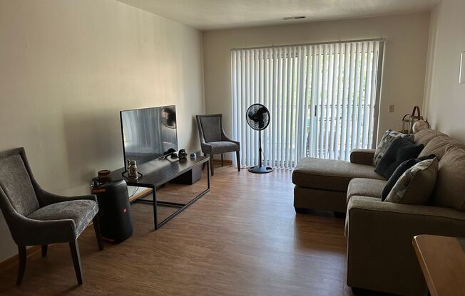 1 bed, 1 bath, 626 sqft, $1,655