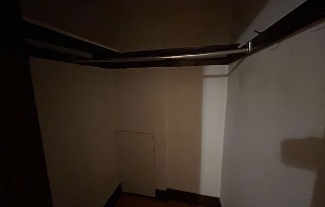 1 bed, 1 bath, $995, Unit 45