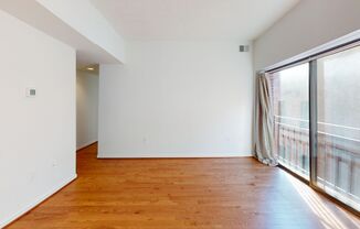 2 beds, 1 bath, $2,550, Unit Unit 31