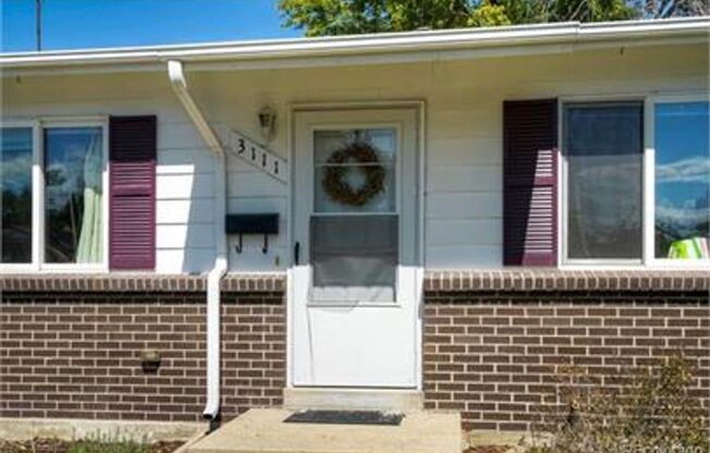 3 beds, 2 baths, $2,693