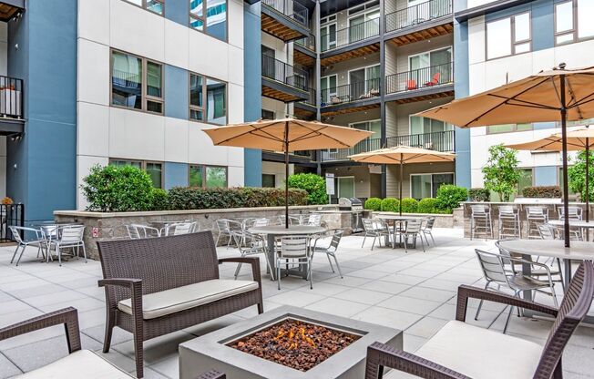 Encore 4505 at Town Center Apartments