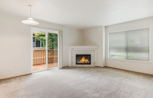3 beds, 2 baths, 1,018 sqft, $1,995, Unit 10