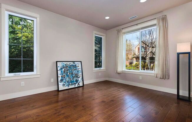 GORGEOUS 5 Bedroom Home in Sammamish