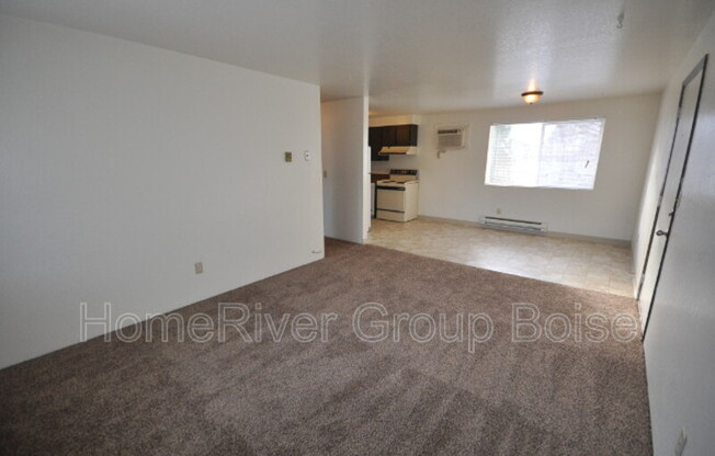 1 bed, 1 bath, 641 sqft, $1,095