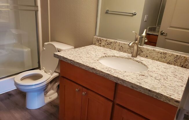 3 beds, 2 baths, 1,210 sqft, $2,550, Unit D-131