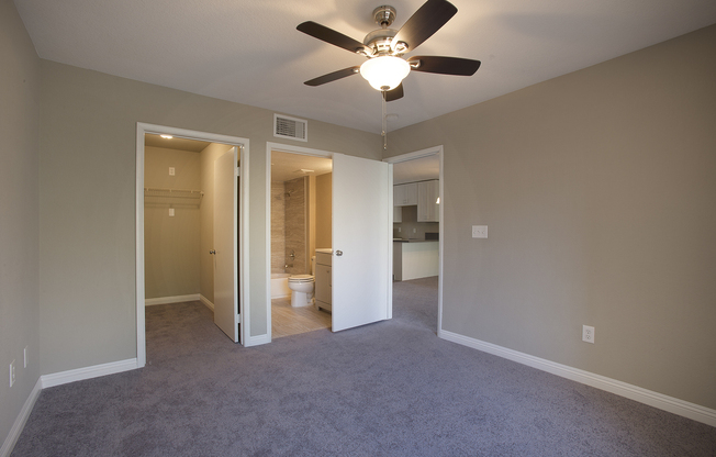 2 beds, 2 baths, $1,350, Unit # 204