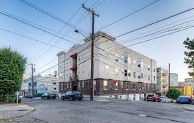 Studio, 1 bath, 616 sqft, $1,495, Unit 102