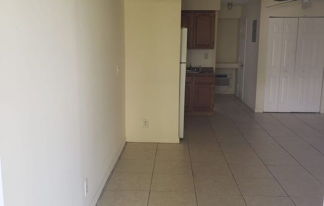 Studio, 1 bath, 403 sqft, $1,300, Unit 978 #20