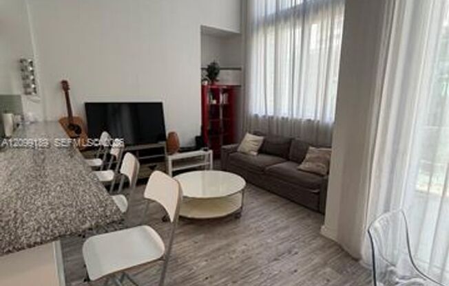 1 bed, 2 baths, $3,600, Unit # 811