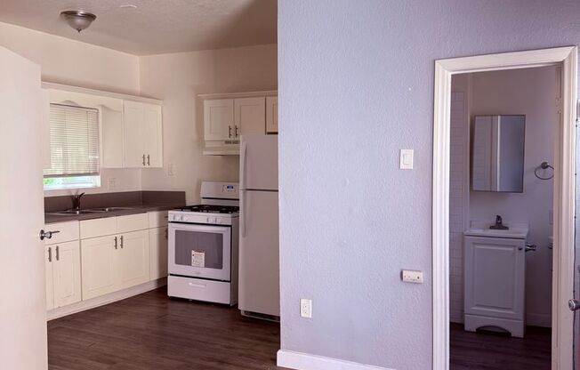 1033 Hoffman Ave in Long Beach