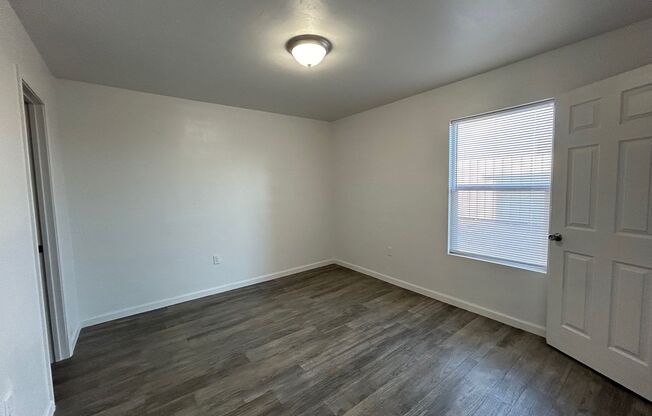 Beautiful remodeled 1 & 2 Bedrooms Available NOW!