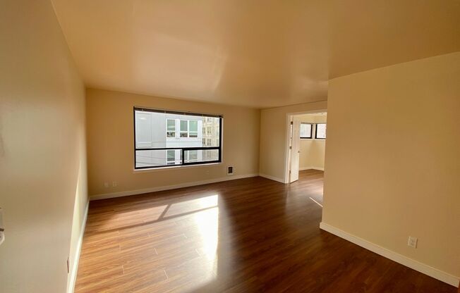 515 East Denny Apartments