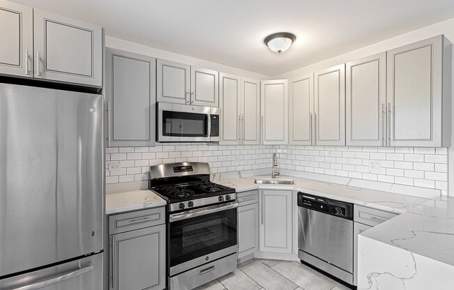 1 bed, 1 bath, 420 sqft, $1,750, Unit 601