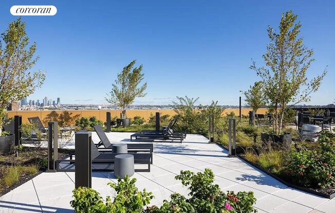 1 bed, 1 bath, $3,700, Unit 1322