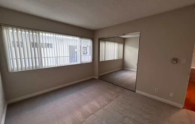 2 beds, 1 bath, $3,425, Unit 204