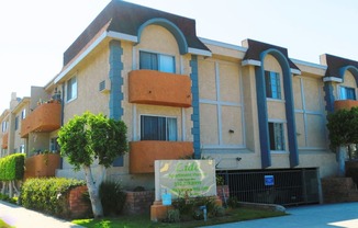 Welcome to Lido Apartments - 12602 Venice Blvd