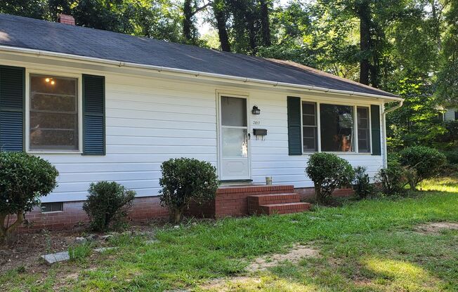 Charming 3-Bedroom Home in the Heart of Durham!