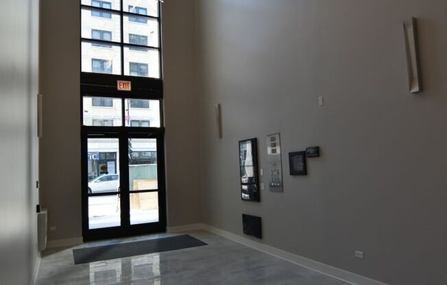 1 bed, 1 bath, 713 sqft, $2,750, Unit 3833-401